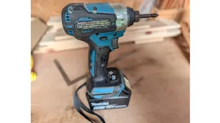 マキタ 充電式インパクトドライバ TD157DZ