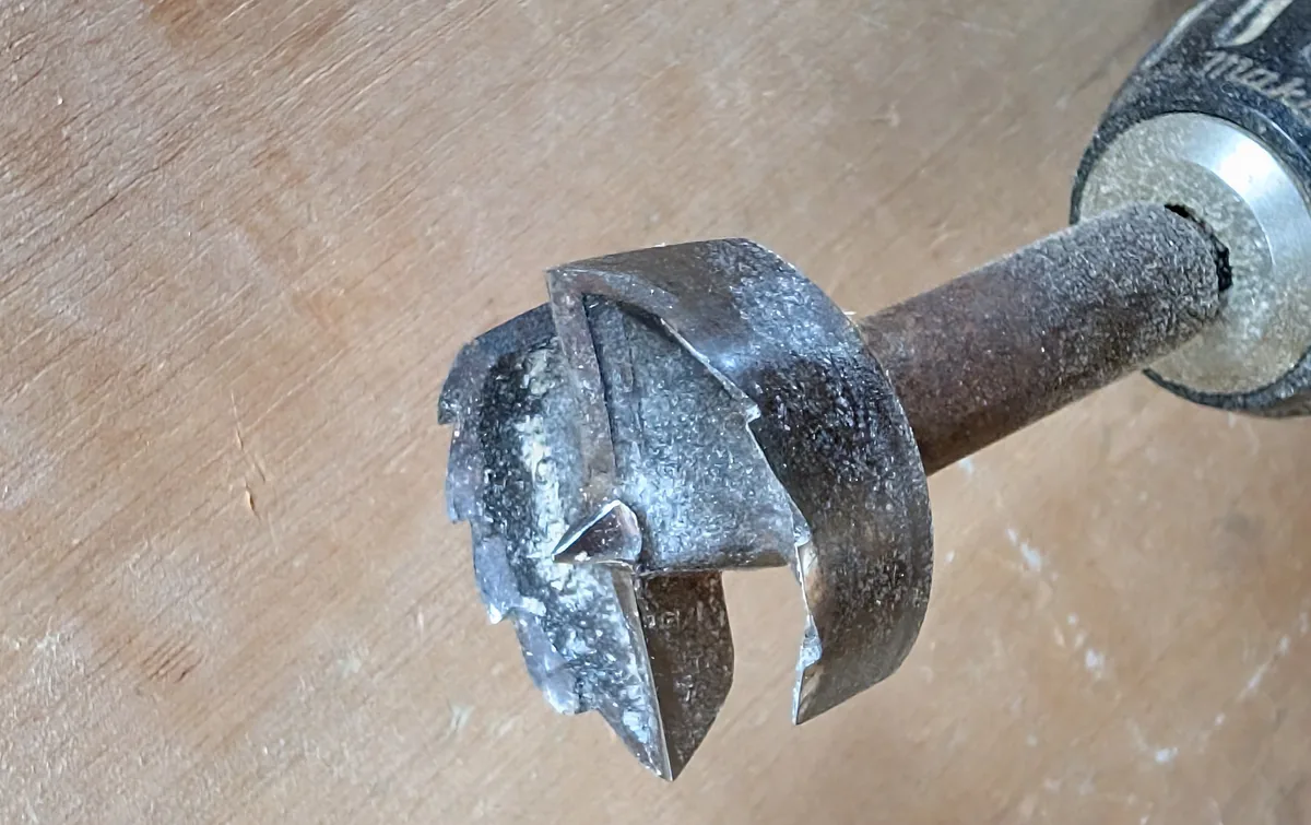 筆者が使用している別形状の木工用ボアビット